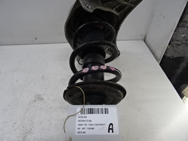 RESSORT DE SUSPENSION AVANT Audi A4 (B8) (01-2007/12-2015), Utilisé, Audi