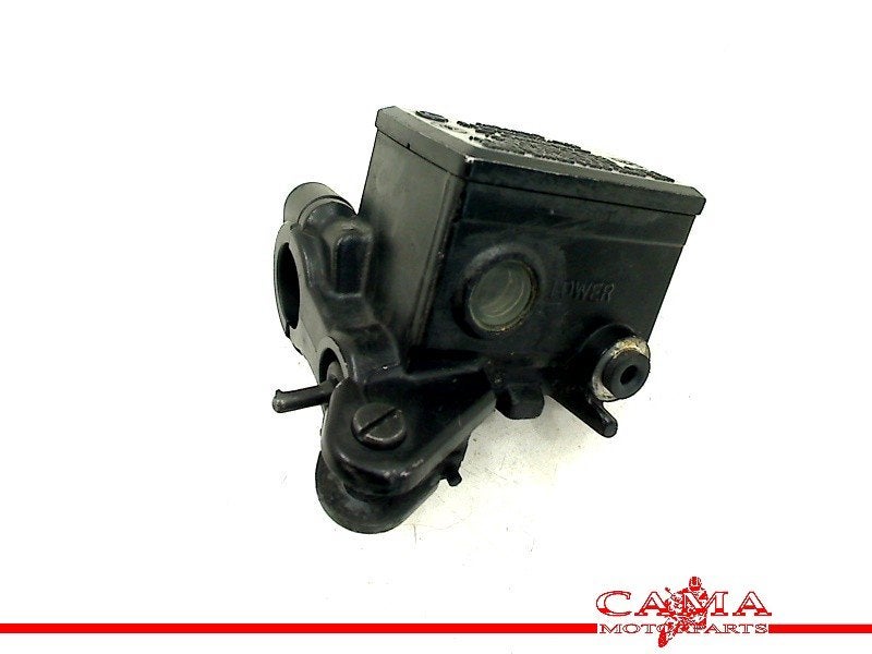 FREIN MAITRE CYLINDRE AVANT Yamaha, Dhr. S. di Majo, Utilisé, Info@cama-motorparts.nl, P.J. Troelstraweg 8 8
3144 CX  MAASSLUIS, NL
