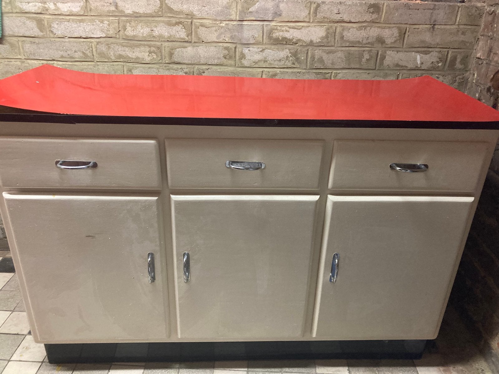 Petit meuble cuisine annee 60 cubex, Ophalen, Zo goed als nieuw, Rood