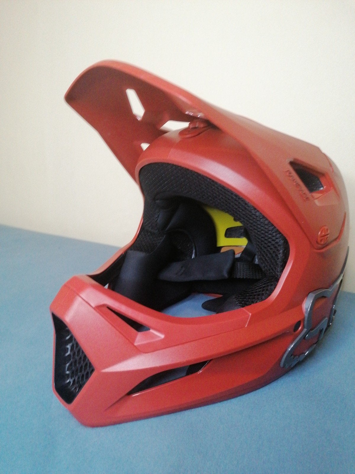 Casque BMX MTB (NOUVEAU), Enlèvement ou Envoi, Neuf, sans ticket, Casque off road, Enfants