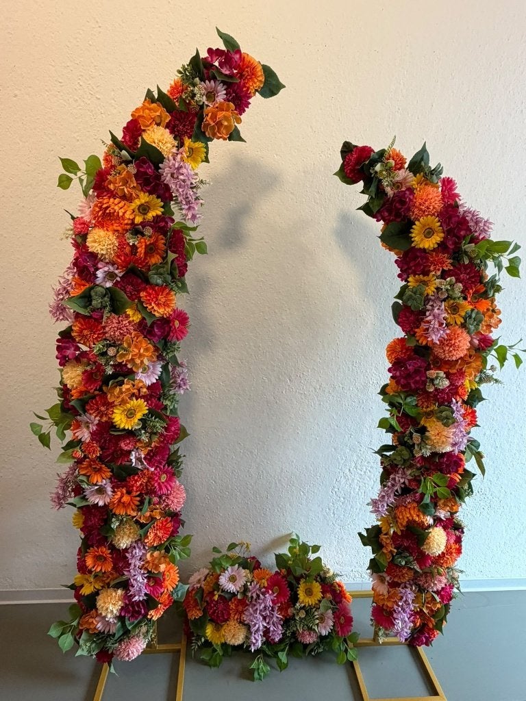 Handgemaakt bloemendecor met herbruikbare kunstbloemen, Ophalen, Zo goed als nieuw, Versiering