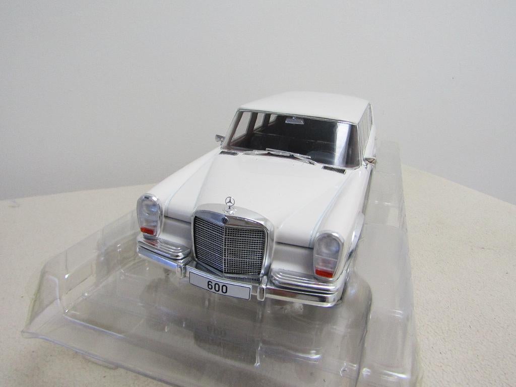 Mercedes  Pullman 600 ( W100 )  - MCG 1/18, Enlèvement ou Envoi, Comme neuf, Voiture, Autres marques