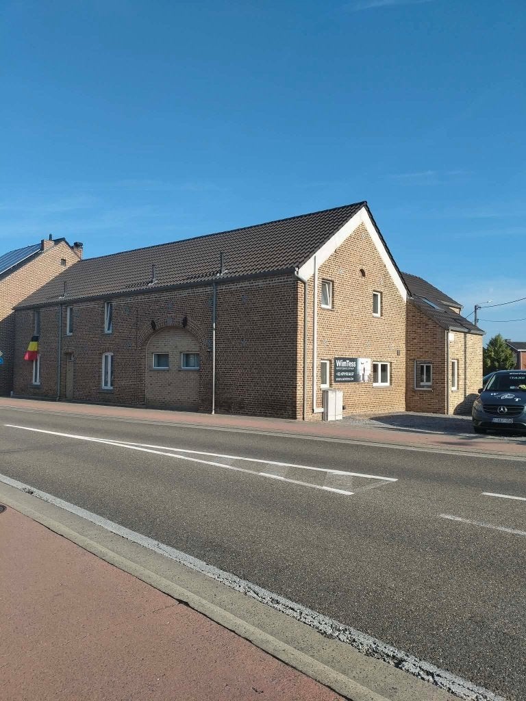 Instapklaar ruim huis Bilzen Mopertingen, Immo, Huizen te huur, Provincie Limburg, Tussenwoning, Direct bij eigenaar, B
