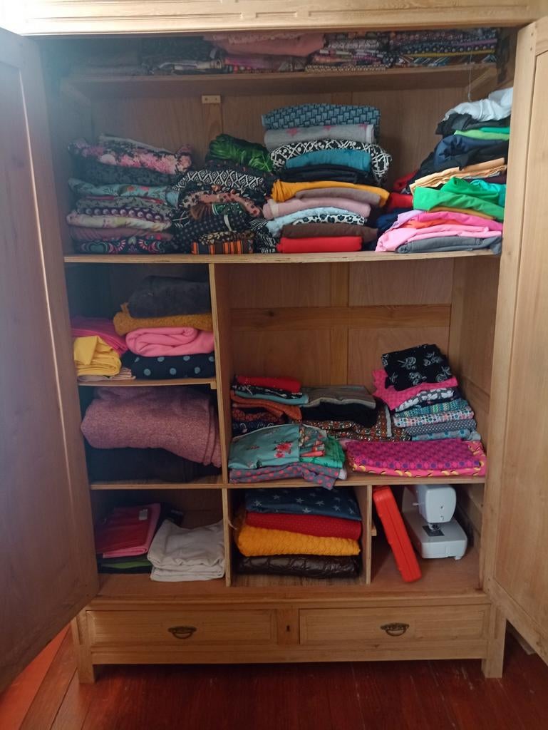 Lot nieuwe stoffen, Hobby en Vrije tijd, Ophalen