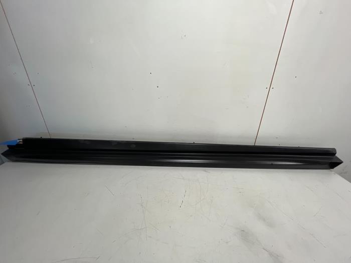 Zijskirt links van een Landrover Evoque (820), Auto-onderdelen, -, -, Ophalen of Verzenden, -
