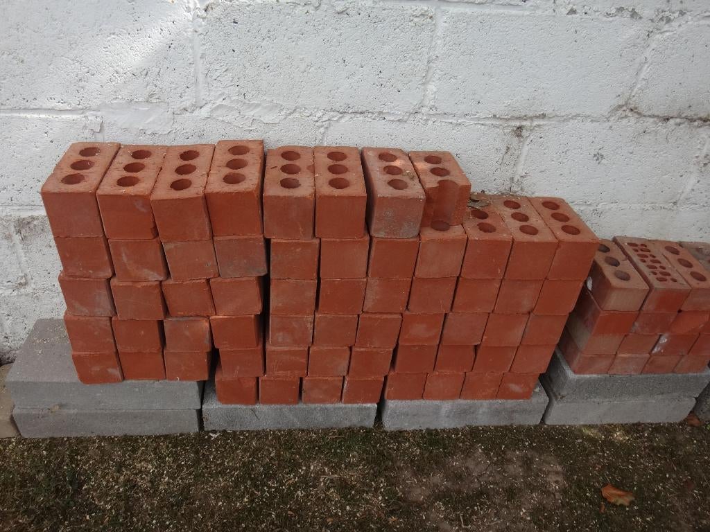 Briques blocs vis colliers, Bricolage & Construction, Briques, Enlèvement, Comme neuf, Briques