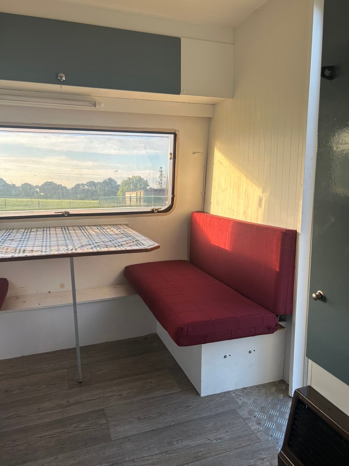 Mooie hobby of speelcaravan, Caravans en Kamperen, Particulier, Hobby