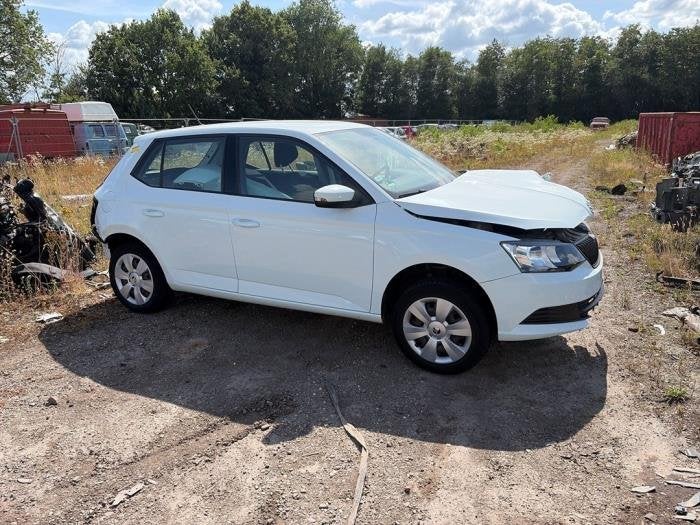 Scherm rechts-voor van een Skoda Fabia (LF9F), Gebruikt, -, -, Ophalen of Verzenden
