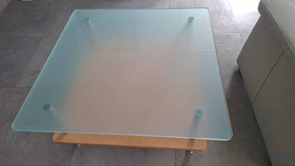 Table basse en bois et verre à lait. Verre d'environ 1 m, ca, Enlèvement