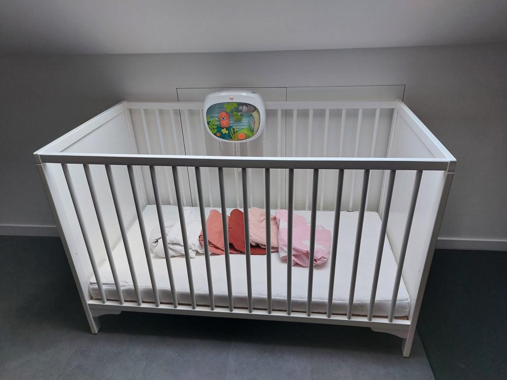 Lit bébé avec matelas, Matelas, Moins de 70 cm, Enlèvement, Utilisé