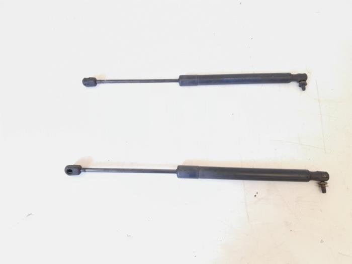Kit amortisseur gaz hayon d'un Volkswagen Golf, Volkswagen, -, 3 mois de garantie, Utilisé