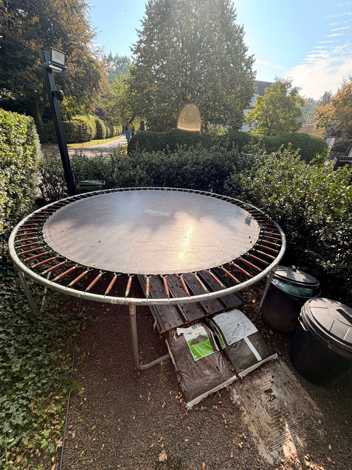 GRATIS op te halen - Trampoline (Berg), Enfants & Bébés, Enlèvement, Utilisé