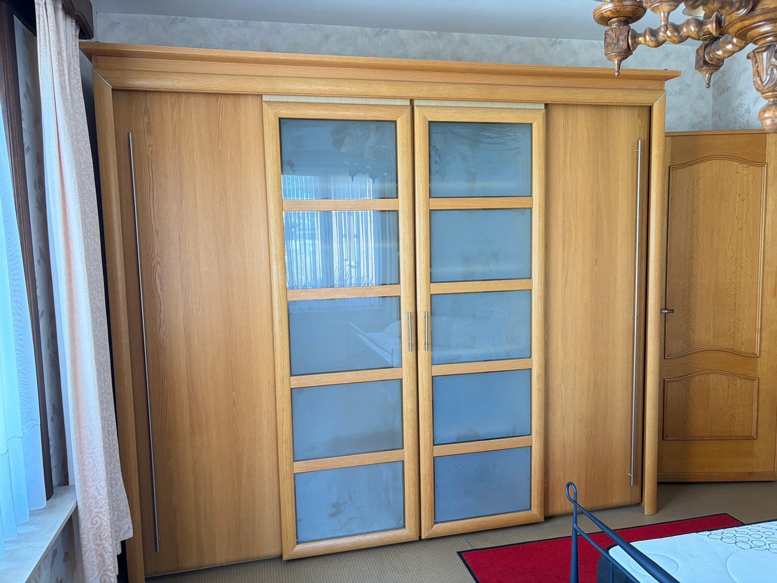 Grote garderobekast / kleerkast met schuifdeuren en melkglas, Huis en Inrichting, Ophalen, Gebruikt, Met lade(s), 200 cm of meer