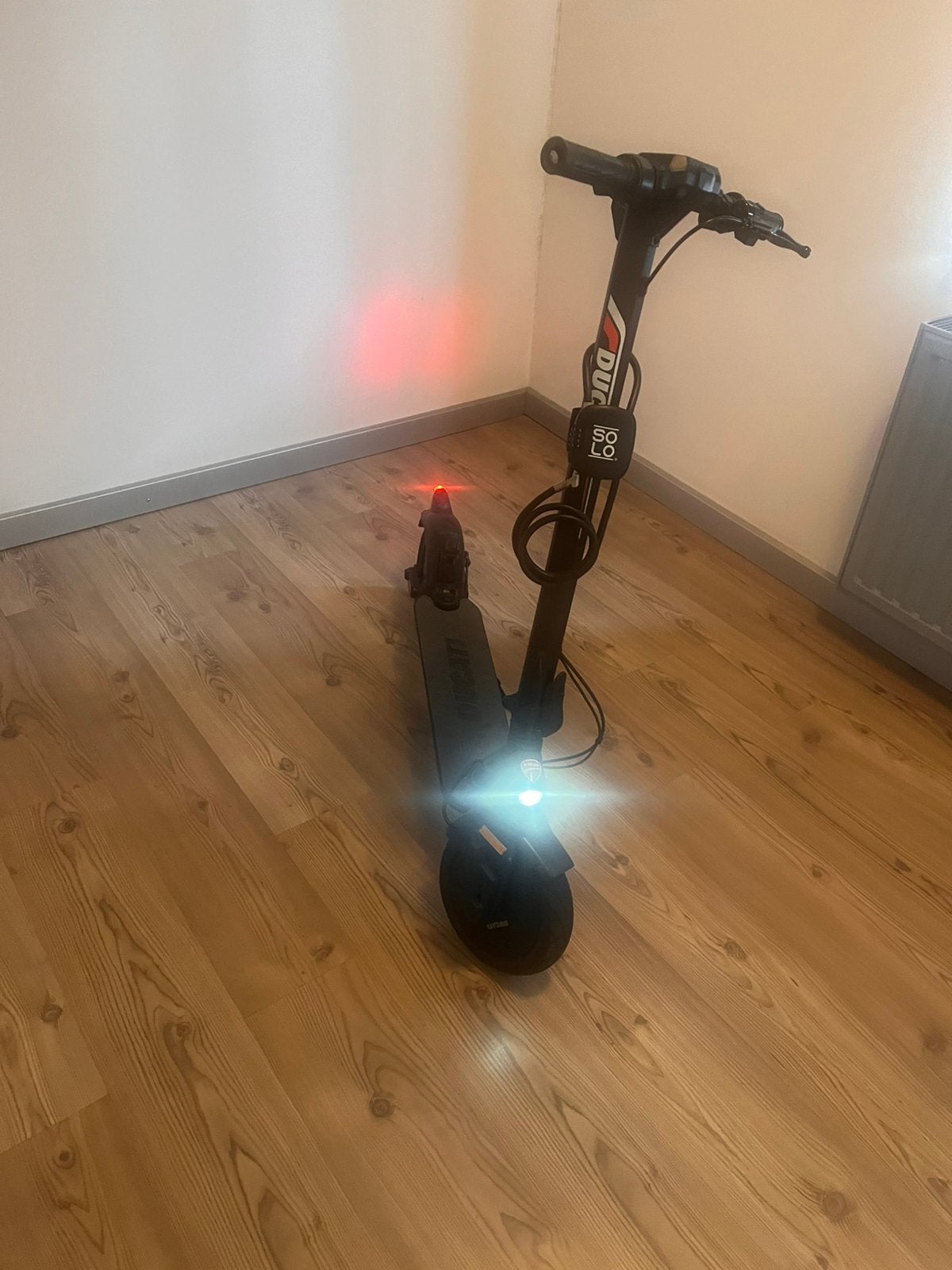 E step ducati, Fietsen en Brommers, Ophalen, Zo goed als nieuw
