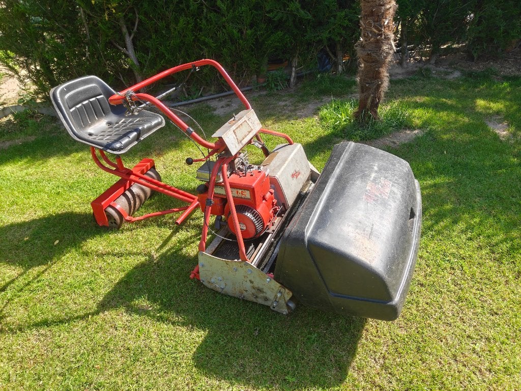 Atco Roayl Blade cylindermaaier met zitkar -gazonbol 81cm, Ophalen, Gebruikt