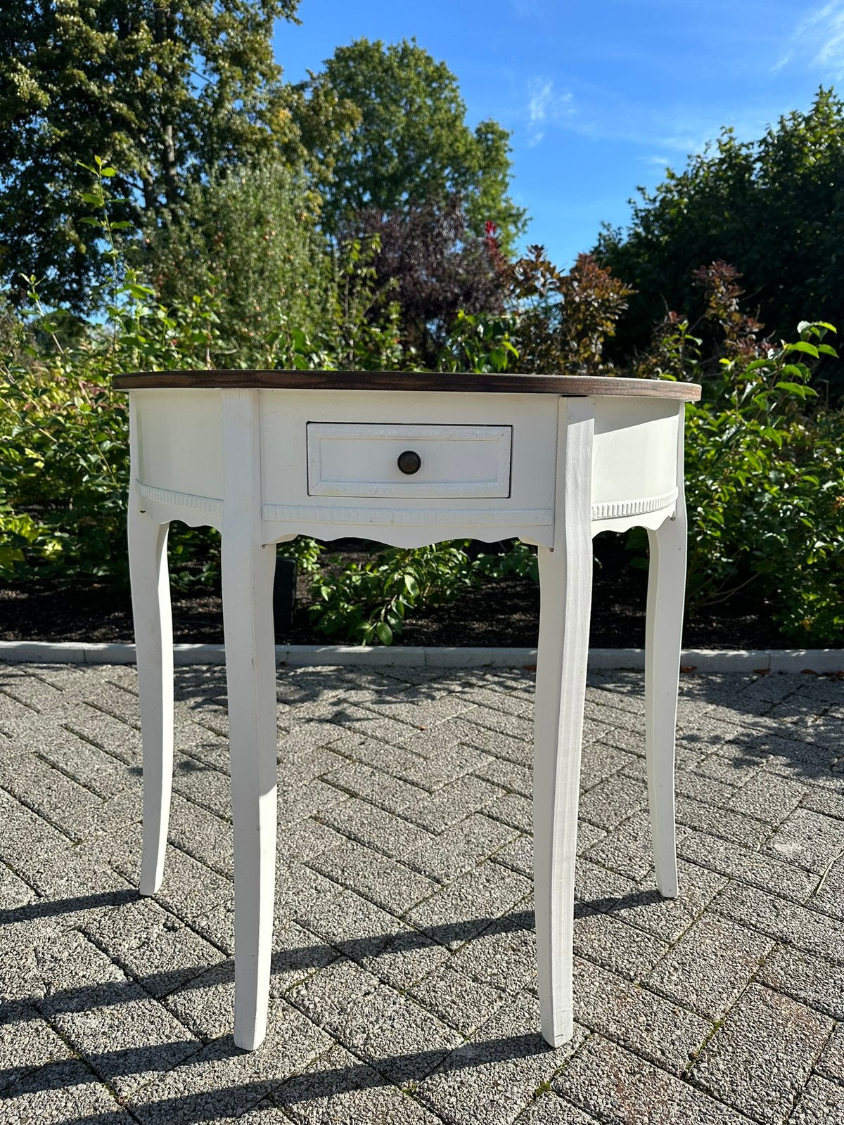 Petite table d'appoint blanche vintage, Maison & Meubles, Enlèvement, Comme neuf