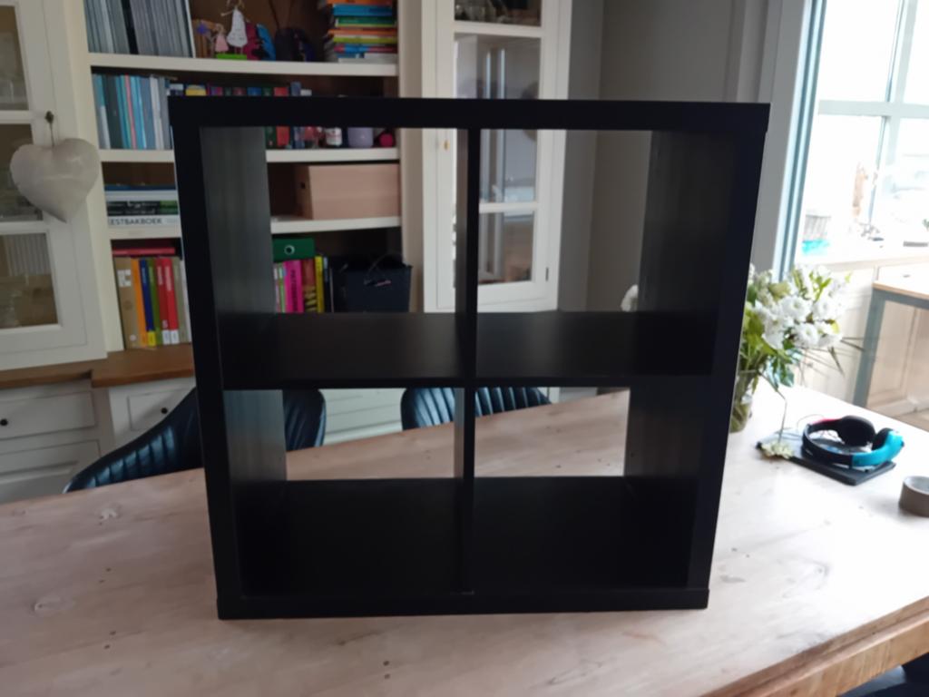 Ikea L, Enlèvement
