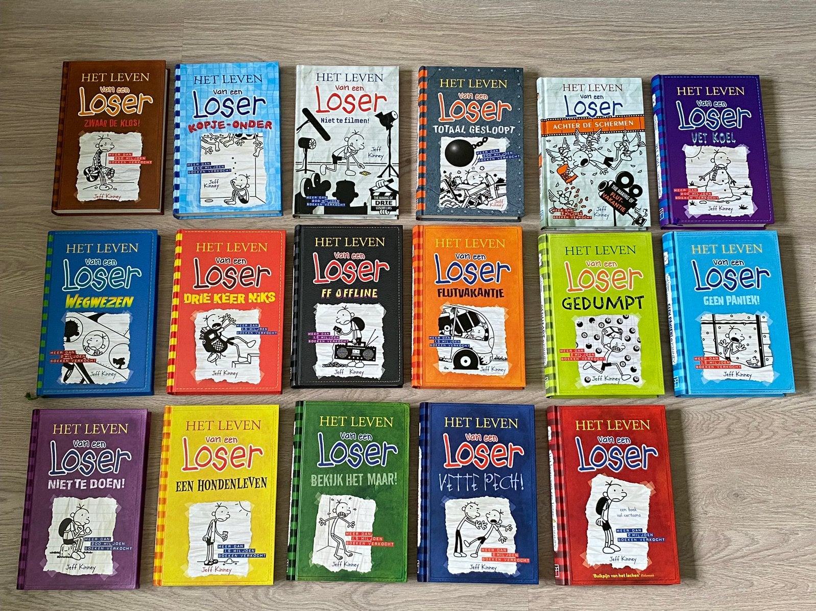 17 boeken ‘het leven van een loser’, Boeken, Kinderboeken | Jeugd | onder 10 jaar, Ophalen of Verzenden, Zo goed als nieuw, Fictie algemeen