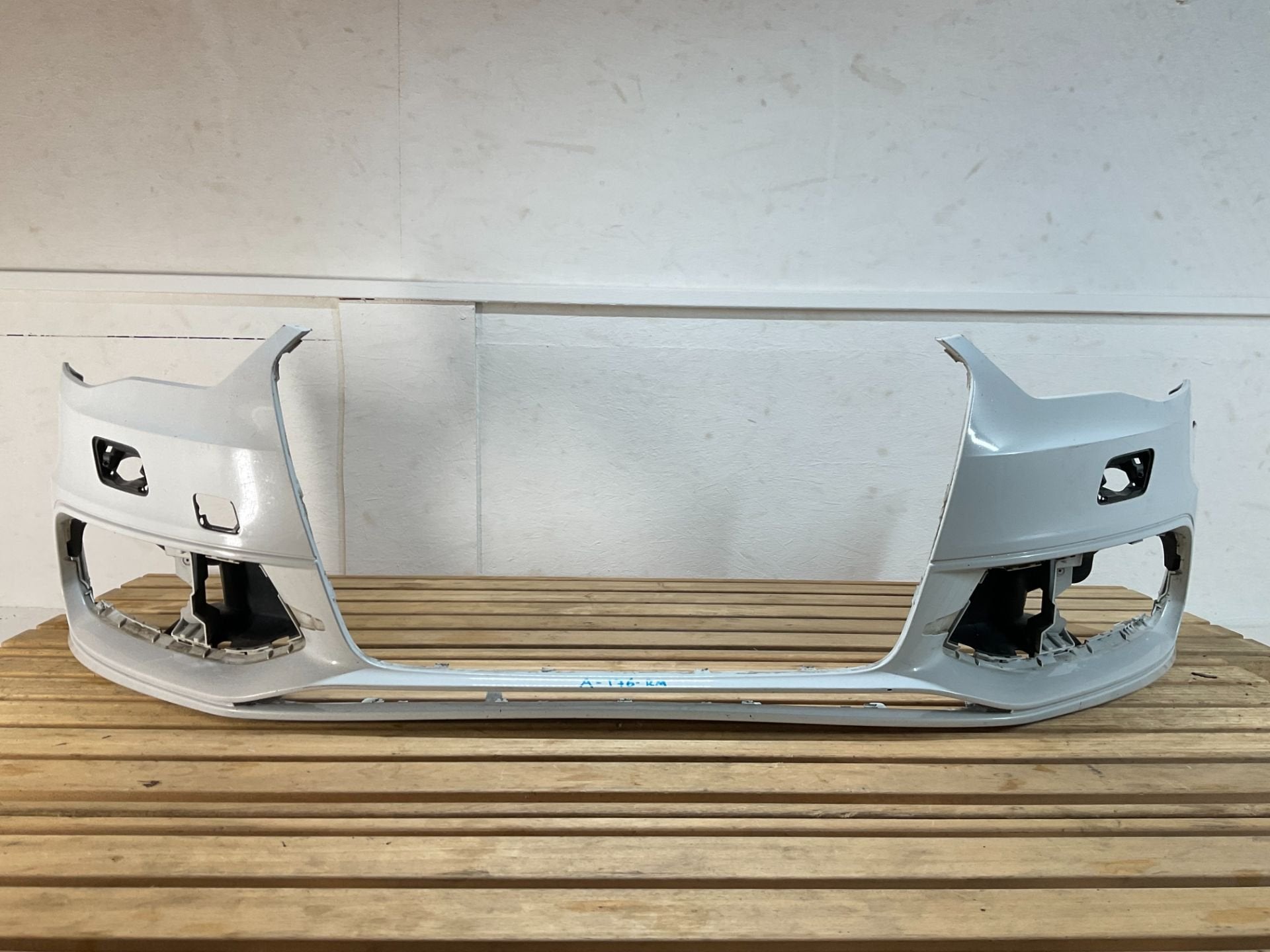 Pare-chocs avant Audi A3 8V S3 S-LINE SLINE 8V3807437F A-176, Autos : Pièces & Accessoires, Pare-chocs, AUDI AG, Auto-Union-Strasse 1
85045  Ingolstadt, DE