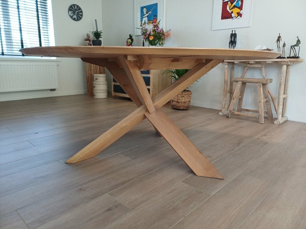 Table de salle à manger « ETHNICRAFT » 1,60 m, chêne massif, Cinq personnes ou plus, Rond, Scandinavisch, Comme neuf