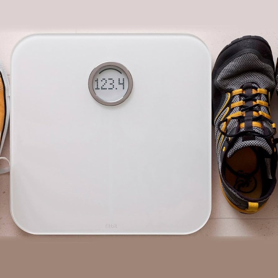 Digitale weegschaal Fitbit wifi, Elektronische apparatuur, Weegschalen, Ophalen, Zo goed als nieuw
