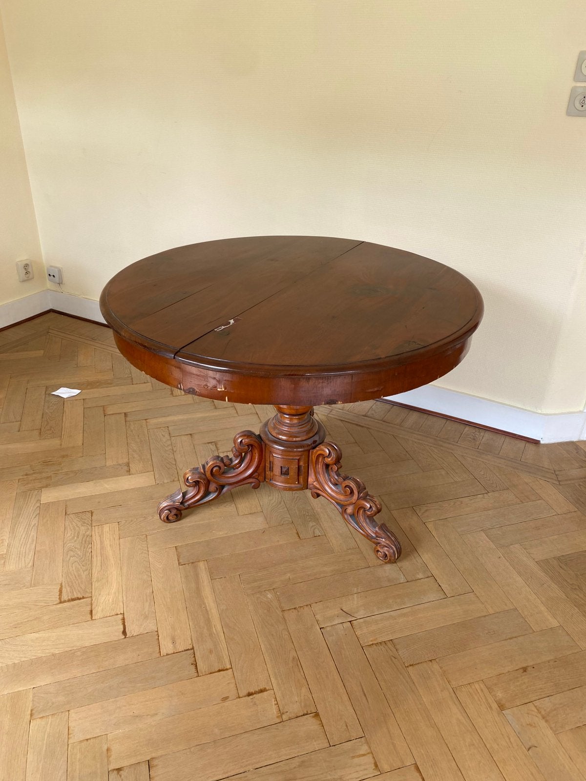 Table ancienne, Enlèvement