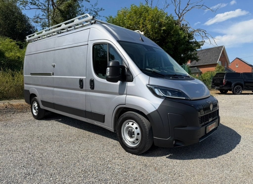 Peugeot Boxer 2.2//L3 H2 // 140 Pk // Automaat // Carplay, Auto's, Stof, 3000 kg, Bedrijf, Diesel