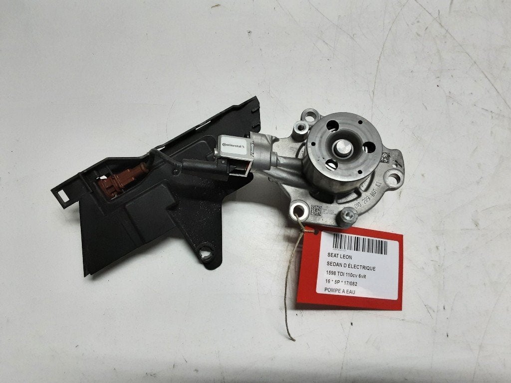 WATERPOMP Seat Leon (5FB) (01-2012/08-2020) (010289801KT), Gebruikt, Mevr. I. Hauben, Rue de l'Espoir 34 34
4030  GRIVEGNÉE, BE