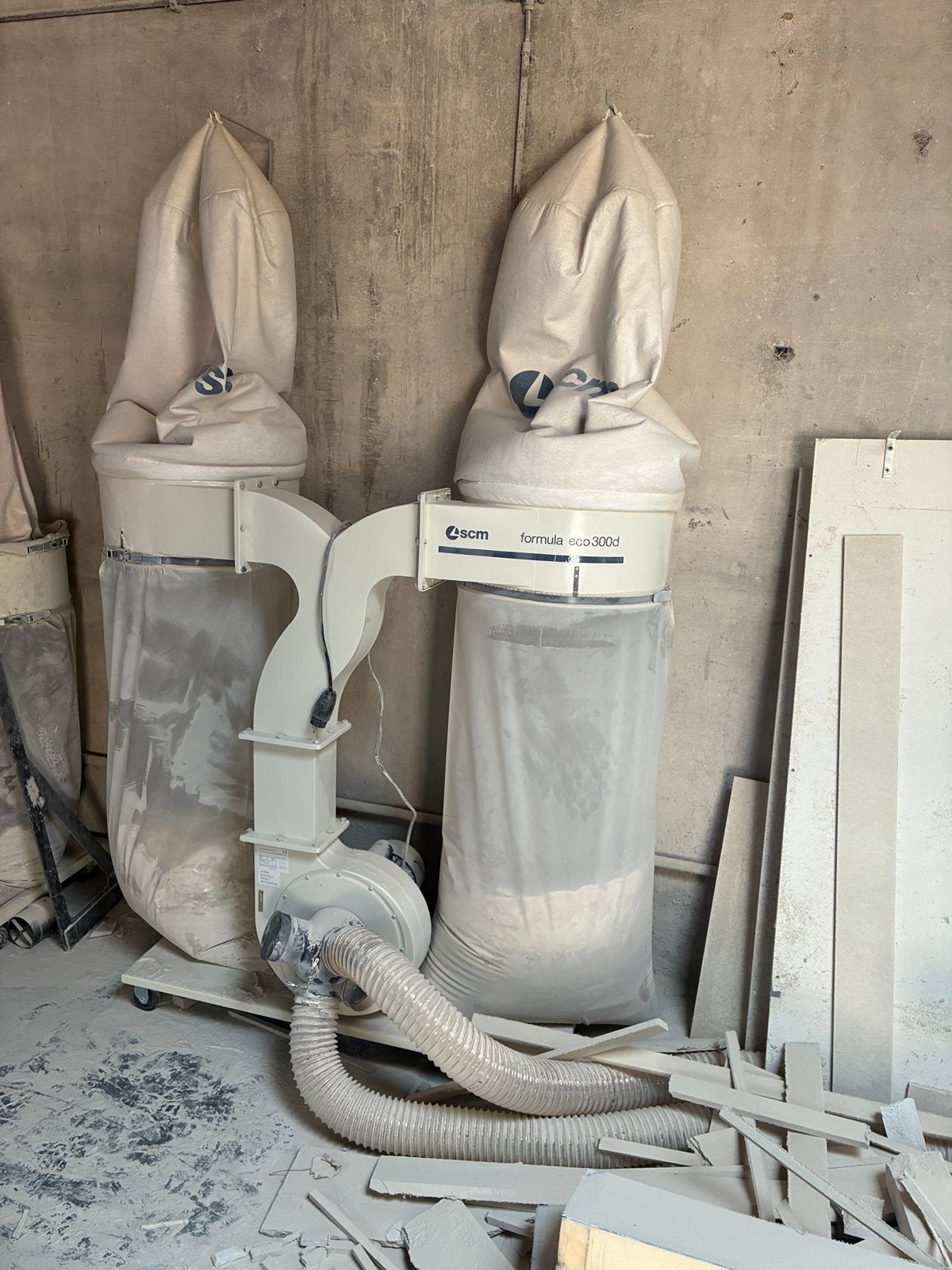 Stofafzuiging minimax 1x 220 v, Doe-het-zelf en Bouw, Ventilatie en Afzuiging, Ophalen, Zo goed als nieuw