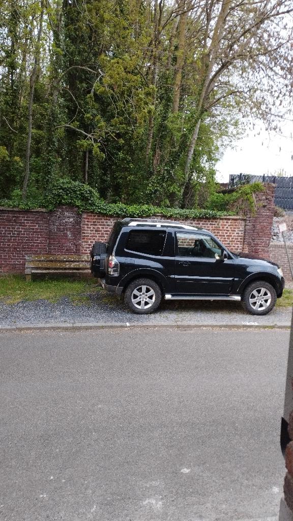 Mitsubishi Pajero 4, Autos, Achat, Boîte manuelle, Noir, Diesel