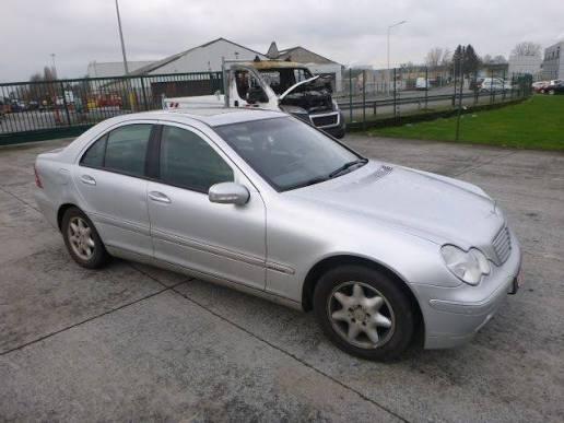 Mercedes 220 182000km, Autos, Particulier, Achat