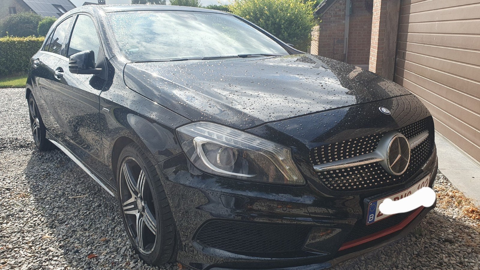 MERCEDES CLASSE A 250 SPORT, Noir, 5 portes, 5 places, Particulier