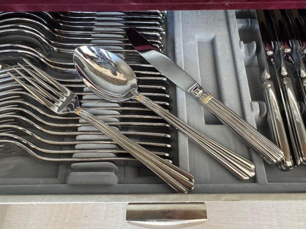 Étui à couverts, belle vaisselle, Set de couverts, Comme neuf, Enlèvement, Autres marques