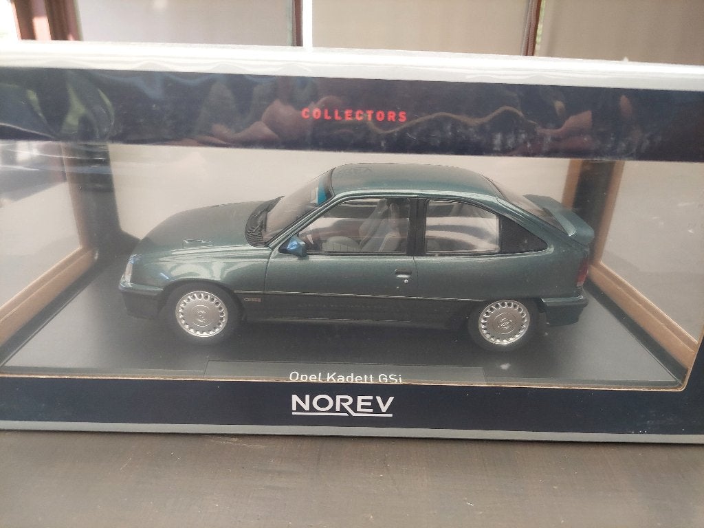 Opel Kadett GSI 1/18 Norev, Enlèvement ou Envoi, Neuf, Voiture, Norev