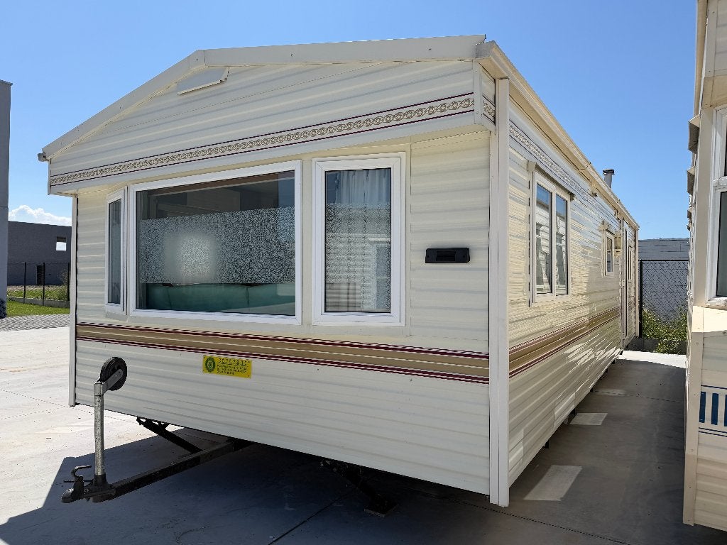 DEPOT 4 RODEO D'OCCASION 900X370 @ Caravancenter Desmet, Jusqu'à 4