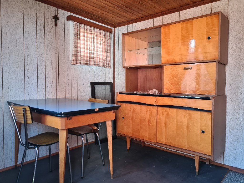 vintage keukenkast, tafel en 2 stoelen, Antiek en Kunst, Antiek | Meubels | Kasten, Ophalen