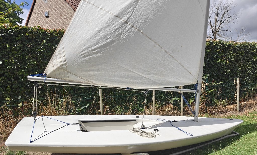 Laser standard avec mise à l'eau, Sports nautiques & Bateaux, Autres carburants, Laser, Polyester, Enlèvement