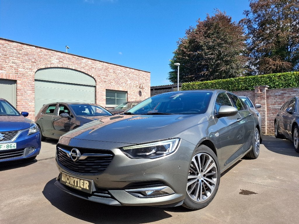 Opel Insignia,1.5i/165pk/1ste eig/63500km !! Leder/Xenon,Cc, Autos, Opel, Cuir, Argent ou Gris, Achat, Euro 6