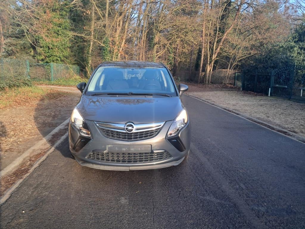 Opel Zafira Tourer 1.4 Essence, Autos, Opel, Entreprise, ABS, Phares directionnels, Régulateur de distance, Airbags, Air conditionné