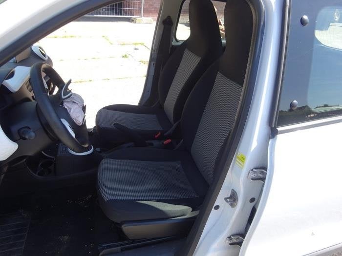 Kit revêtement (complet) d'un Renault Twingo, Renault, -, 3 mois de garantie, Utilisé