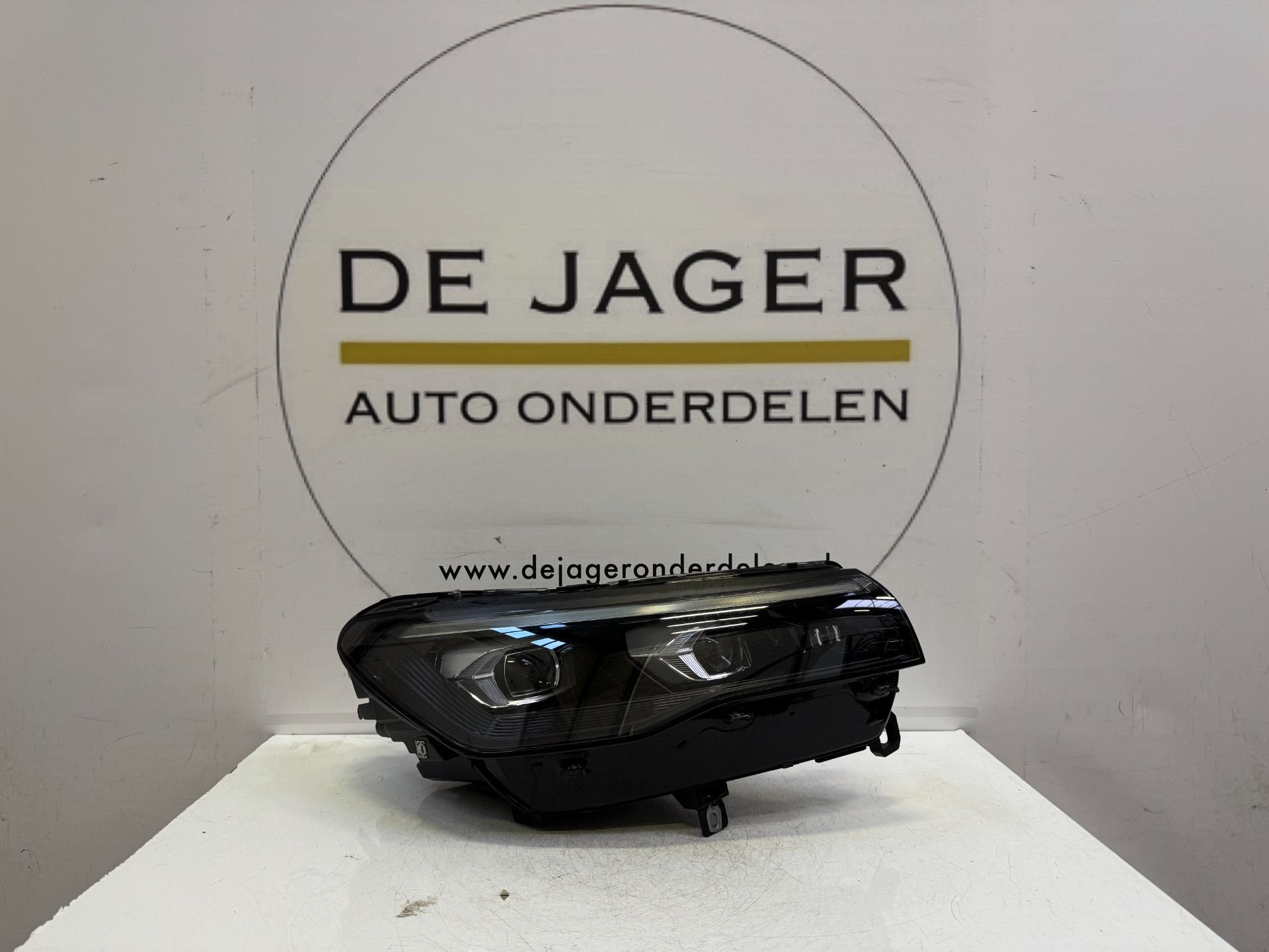 VW TIGUAN 571 IQ LIGHT PHARE DROIT MATRIX 571941060G, Volkswagen, Volkswagen AG, Vw@volkswagen.de, Utilisé