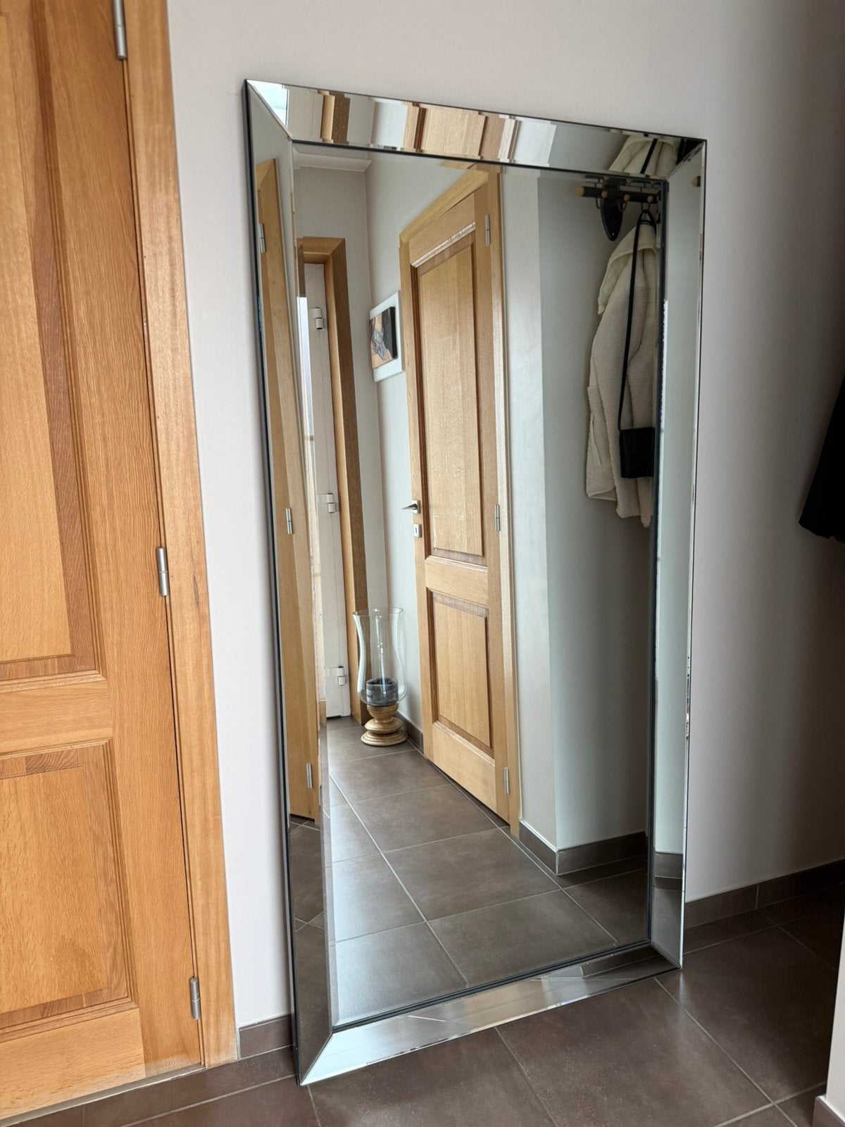 Spiegel groot, Huis en Inrichting, Woonaccessoires | Spiegels, Ophalen, Zo goed als nieuw