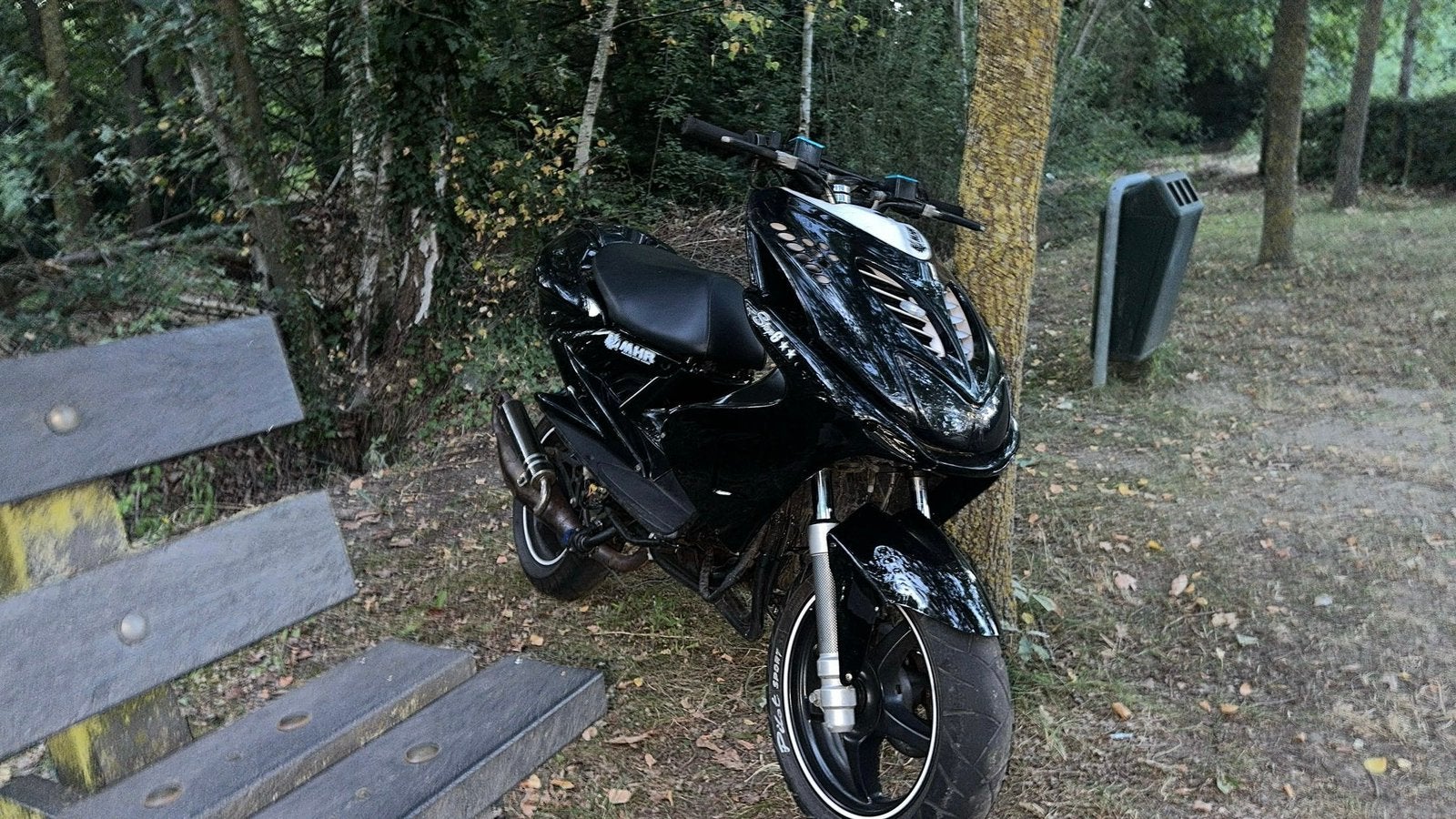 Yamaha aerox 70cc b, Fietsen en Brommers, Ophalen, Tweetakt, Gebruikt, Aerox