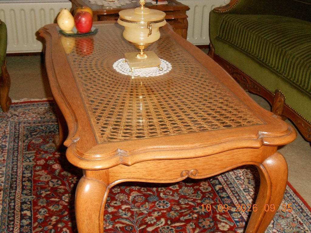 salontafel in eik Louis XV, Ophalen, Zo goed als nieuw