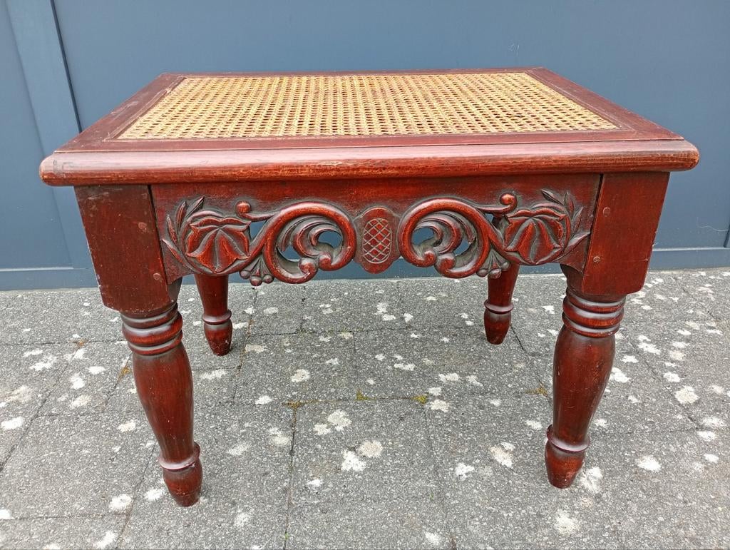 Vintage bijzettafel/krukje, Ophalen