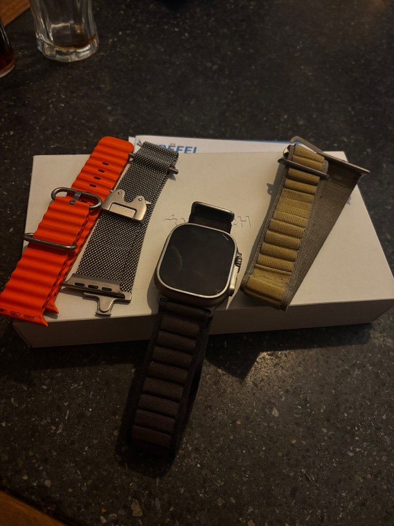 Apple Watch Ultra 2, Bijoux, Sacs & Beauté, Montres connectées, Enlèvement ou Envoi, Utilisé, IOS, Apple