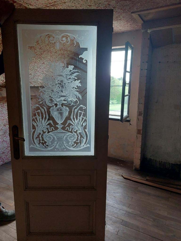 Antieke witte deur met glas, Enlèvement, Verre