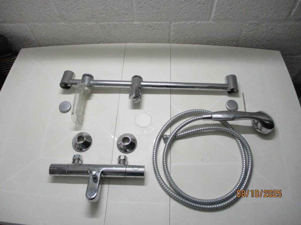 douchestang met zeepbakje, Doe-het-zelf en Bouw, Sanitair, Ophalen, Gebruikt, Chroom, Douche