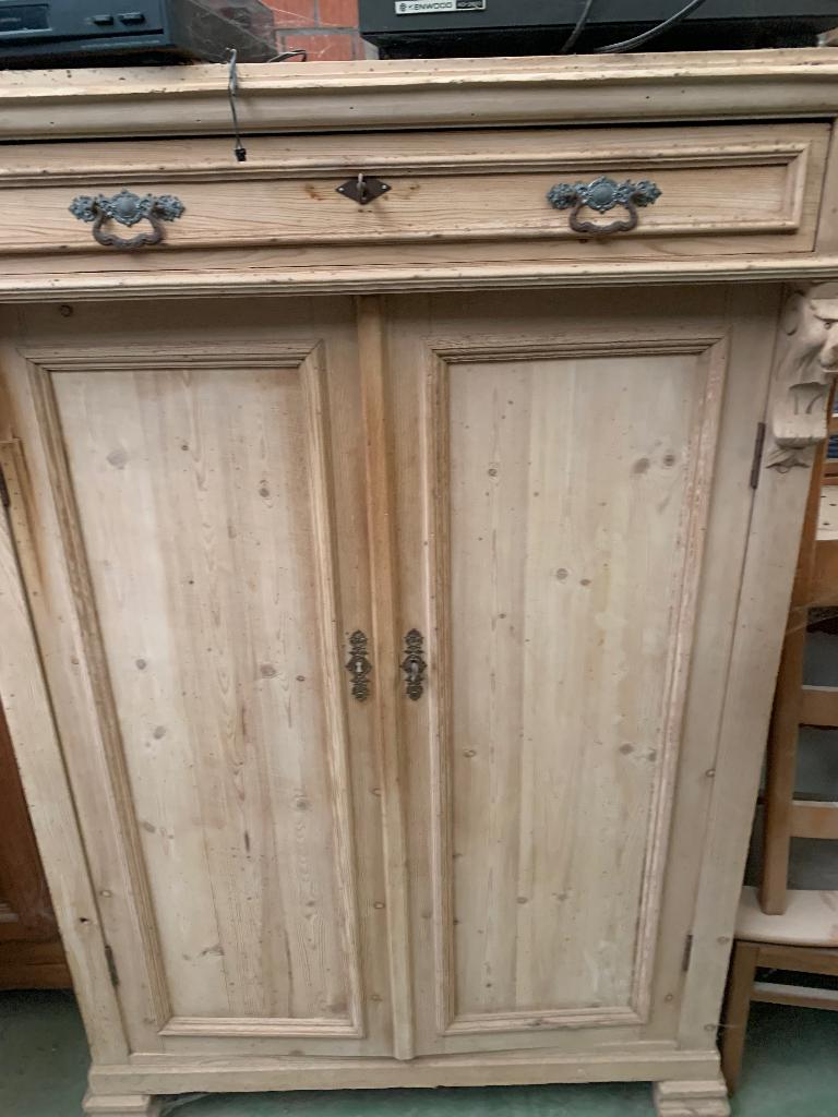 Oude kast, Antiek en Kunst, Ophalen