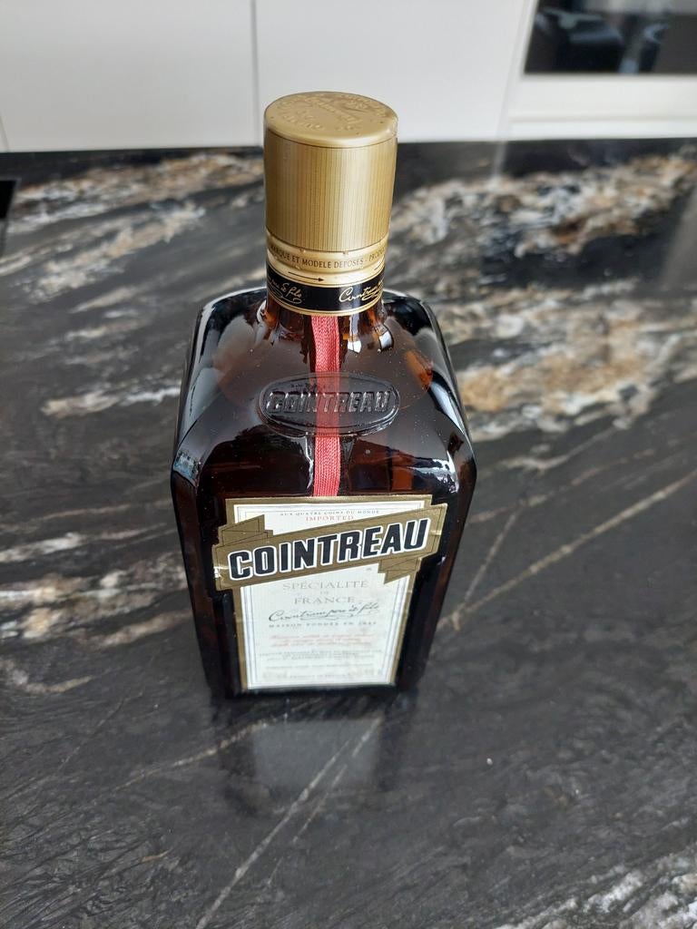 Cointreau...bouteille plus 13 ans ..cl..40 Pourcent vol., Enlèvement